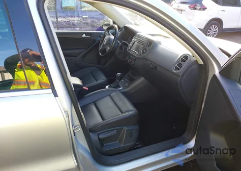 2015 Volkswagen Tiguan Se from USA, damaged, VIN WVGAV7AX1FW563554